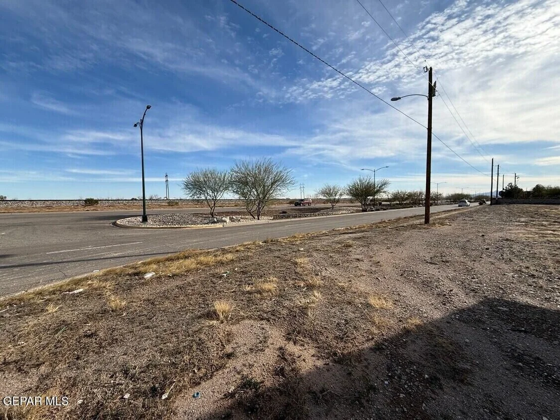 Photo of 9301 Railroad Drive