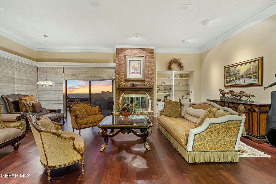 Photo of 6010 TORREY PINES Drive