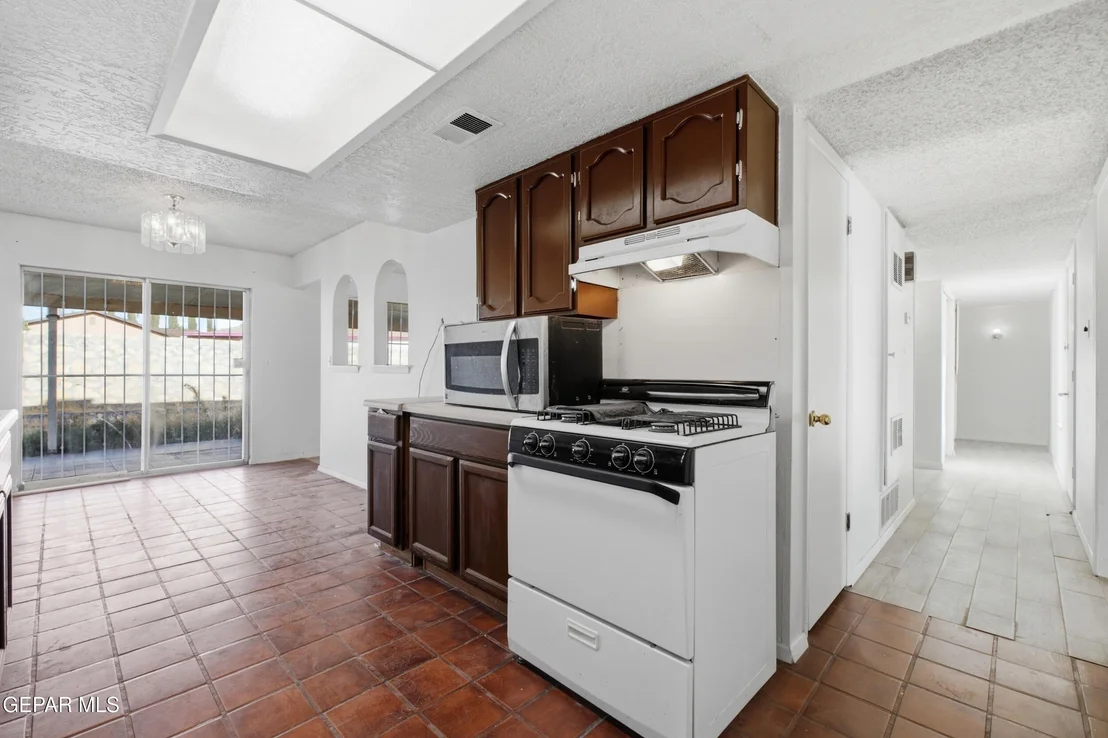 Photo of 1530 BOB SMITH Drive