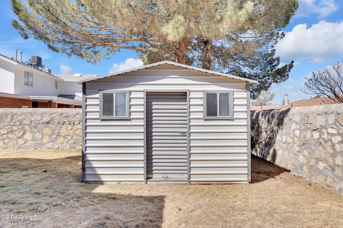 Photo of 11417 Tom Ulozas Drive