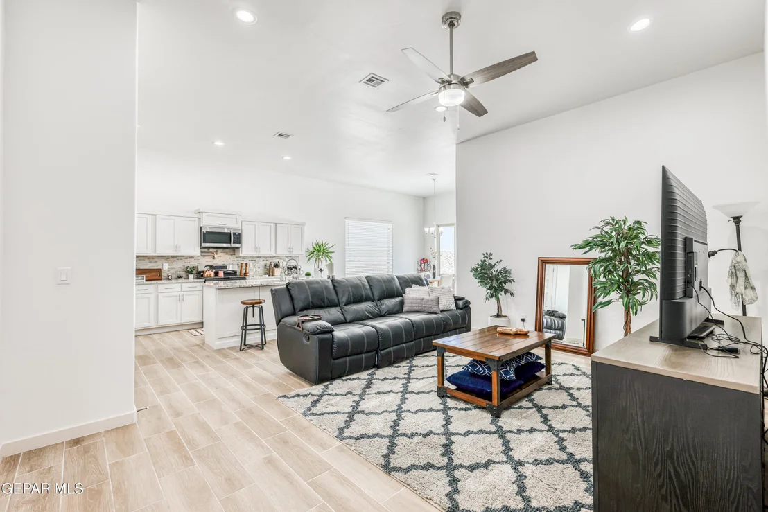 Photo of 7409 Enchanted Point Drive