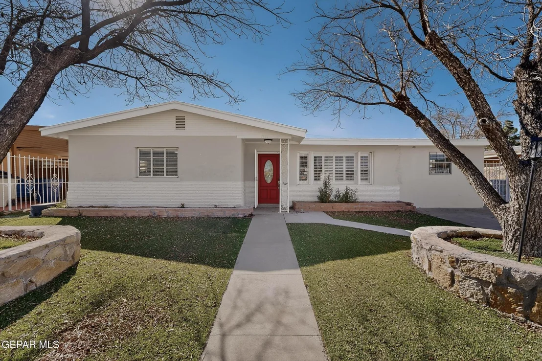 Photo of 1515 DENNIS Circle