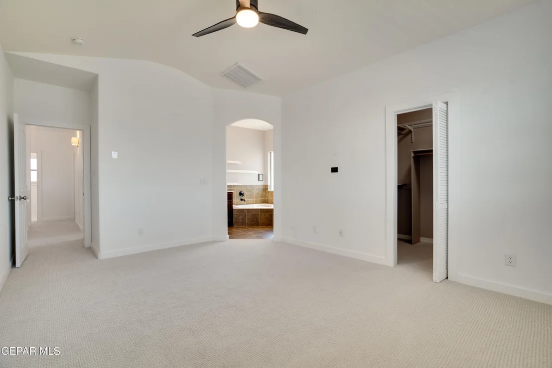 Photo of 3132 Lookout Point Drive