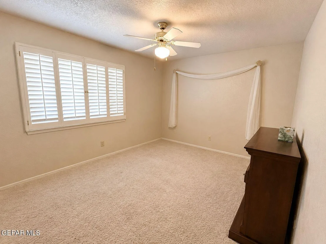 Photo of 6833 LA CADENA Drive