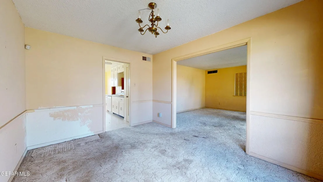 Photo of 720 SOMERSET Drive