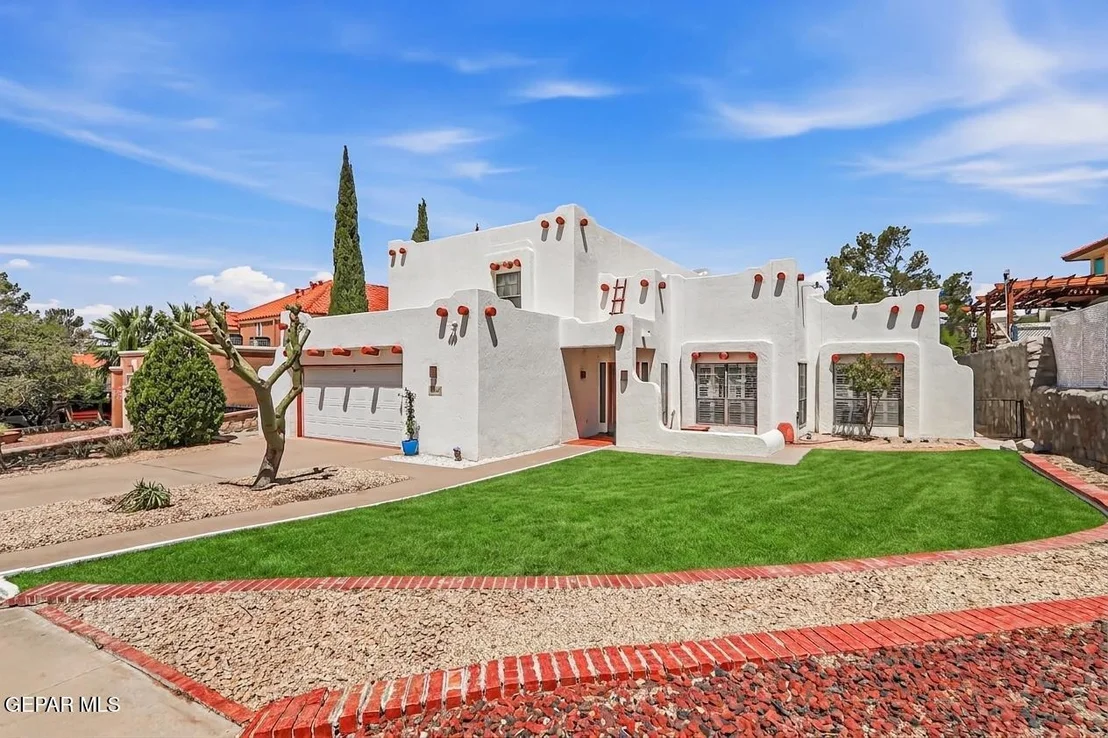 Photo of 605 MOONDALE Drive