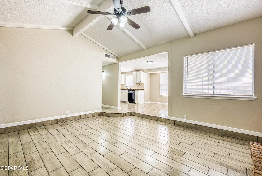 Photo of 4883 Maureen Circle