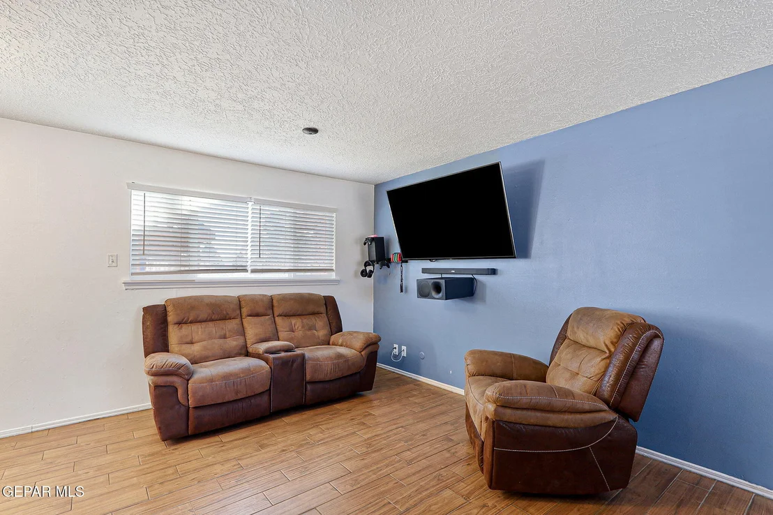 Photo of 4860 Winthrop Drive