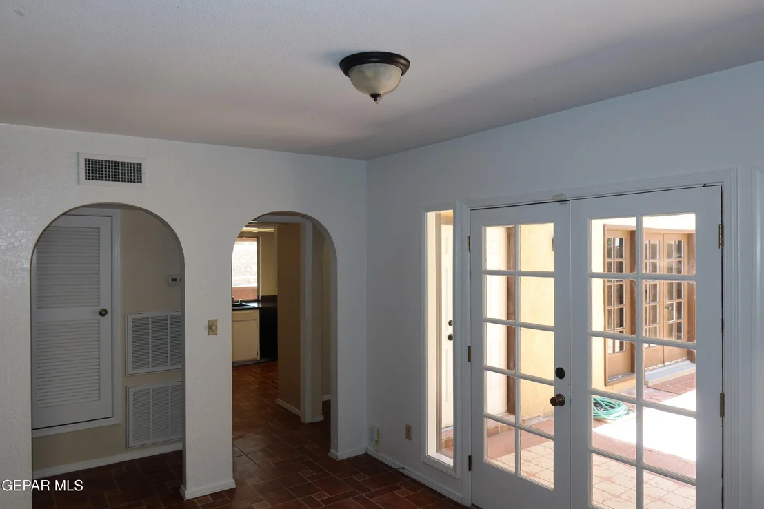 Photo of 836 DE LEON Drive