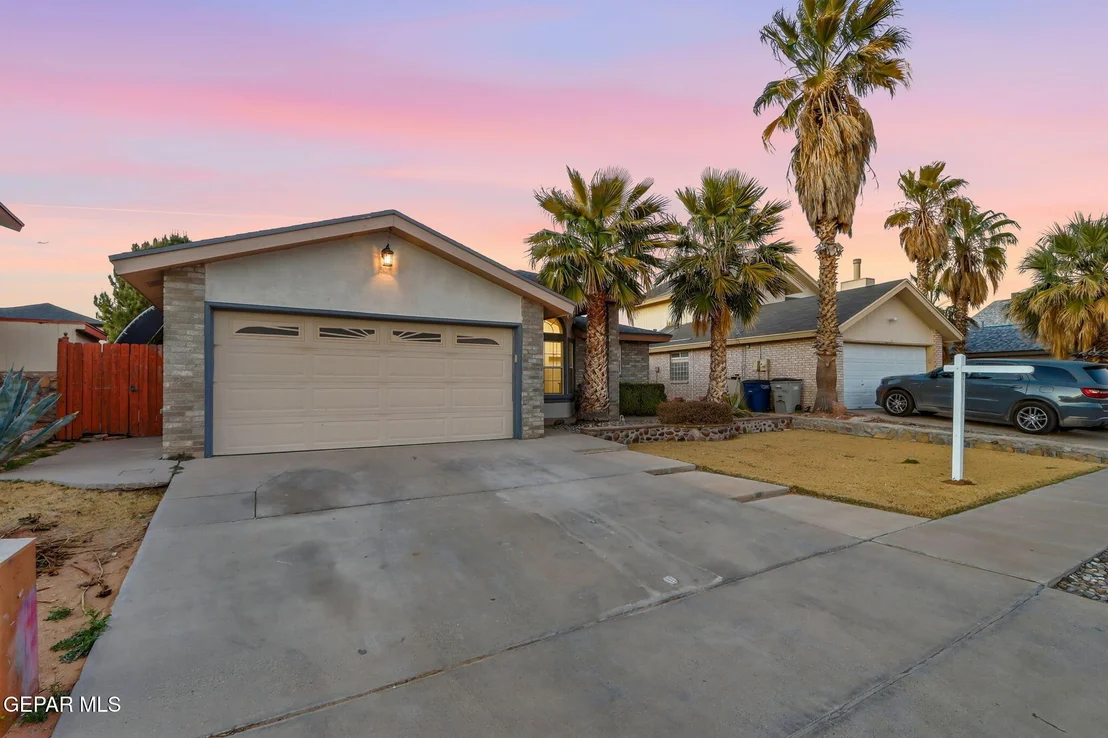 Photo of 11851 STONE CASTLE Drive