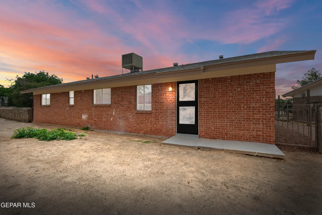 Photo of 309 RAY Way