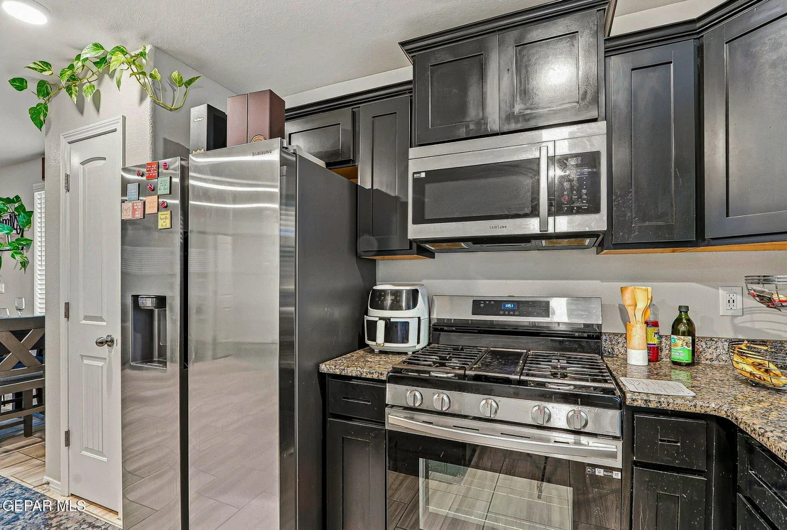 Photo of 433 TWILIGHT Drive