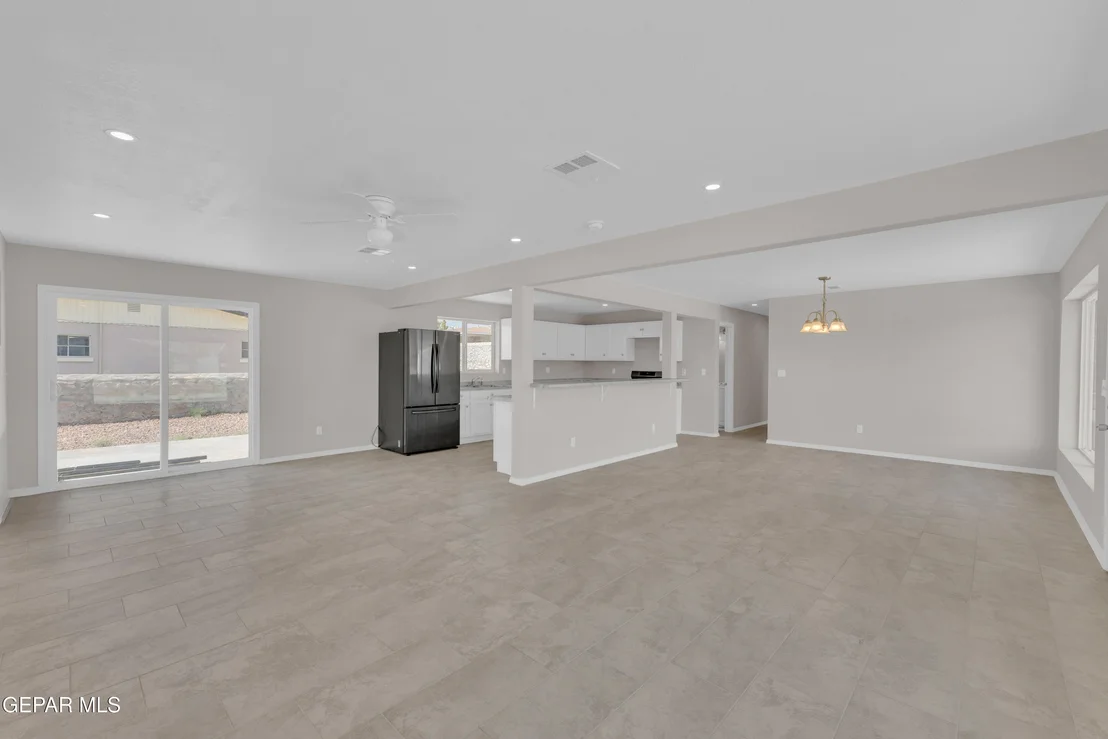 Photo of 6001 FANDANGO Place