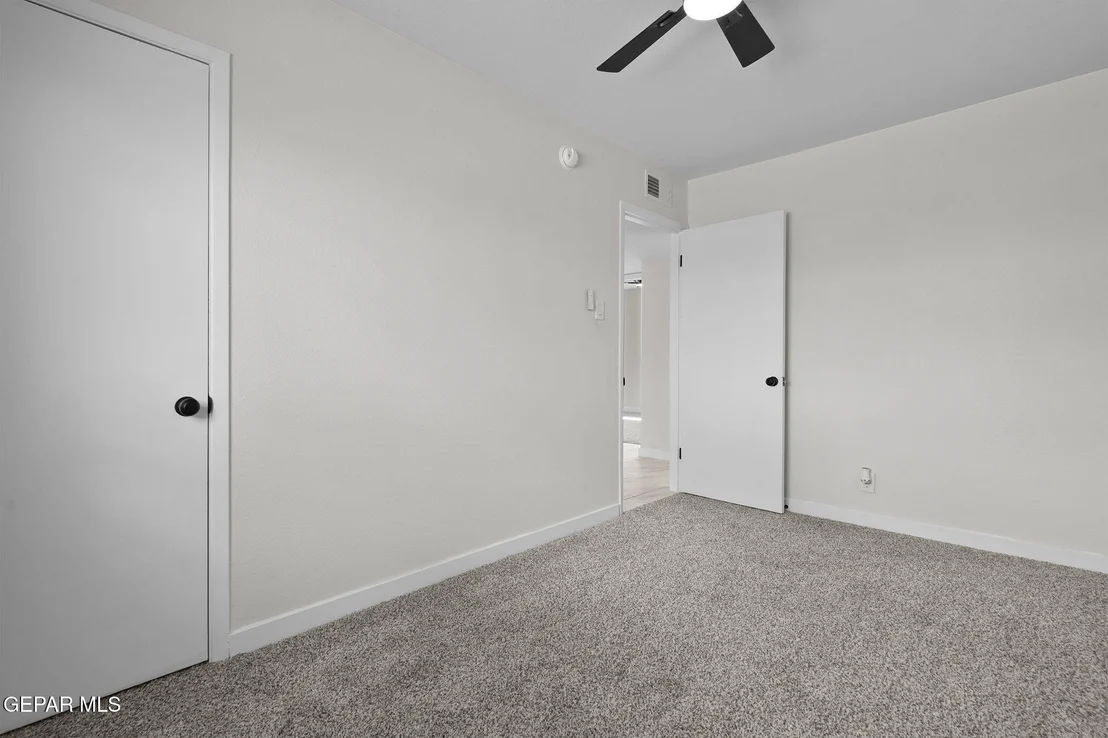 Photo of 4947 AIKEN Lane