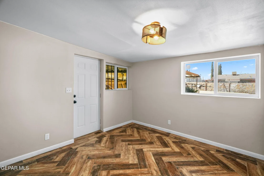 Photo of 3621 Sheppard Ave Avenue