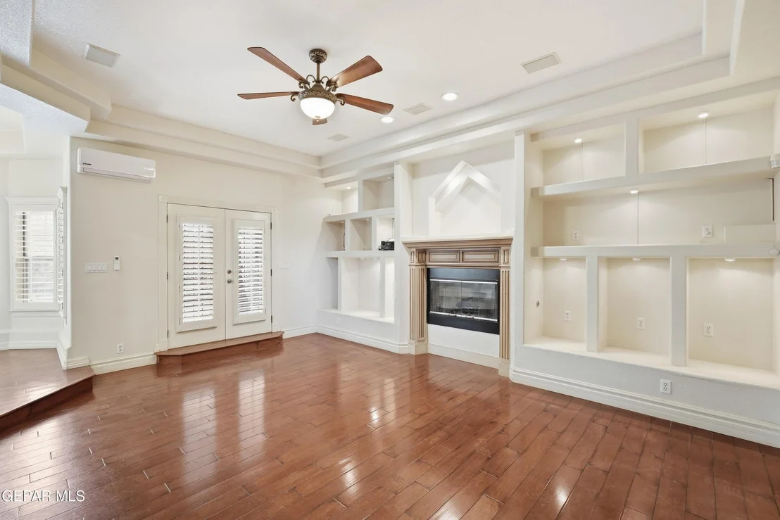 Photo of 1329 Whirlaway Drive