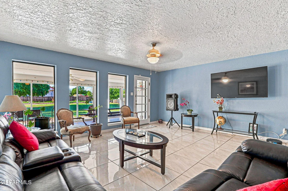 Photo of 125 LA NELL Drive