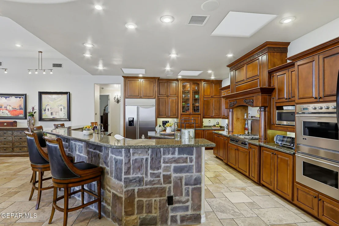 Photo of 6333 FRANKLIN TRAIL Drive