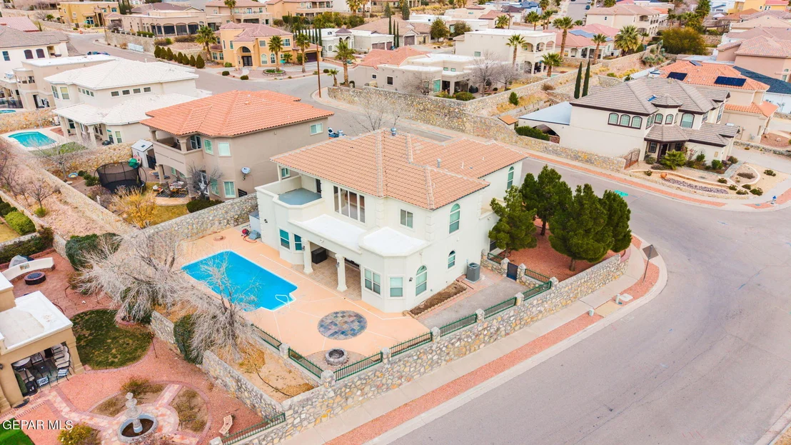 Photo of 6389 FRANKLIN TRAIL Drive