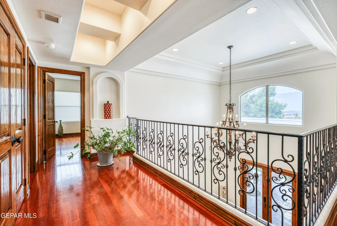 Photo of 6309 VIA SERENA Drive