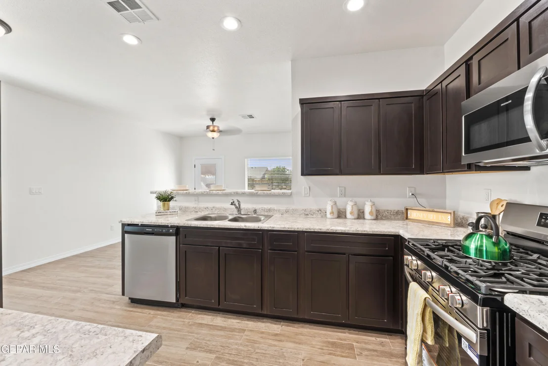 Photo of 309 Sand Gate Drive