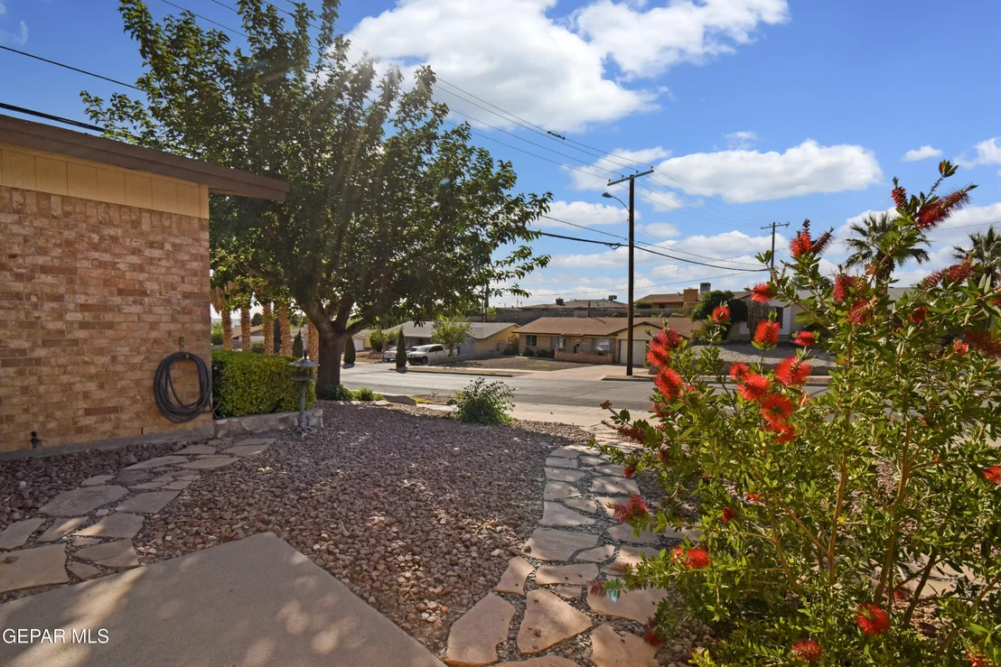 Photo of 224 Lomont Drive
