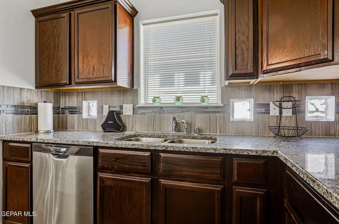 Photo of 14329 Nick Drahos Lane
