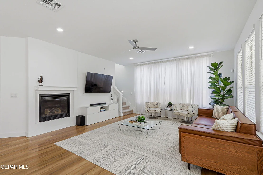 Photo of 6325 FRANKLIN RED Drive