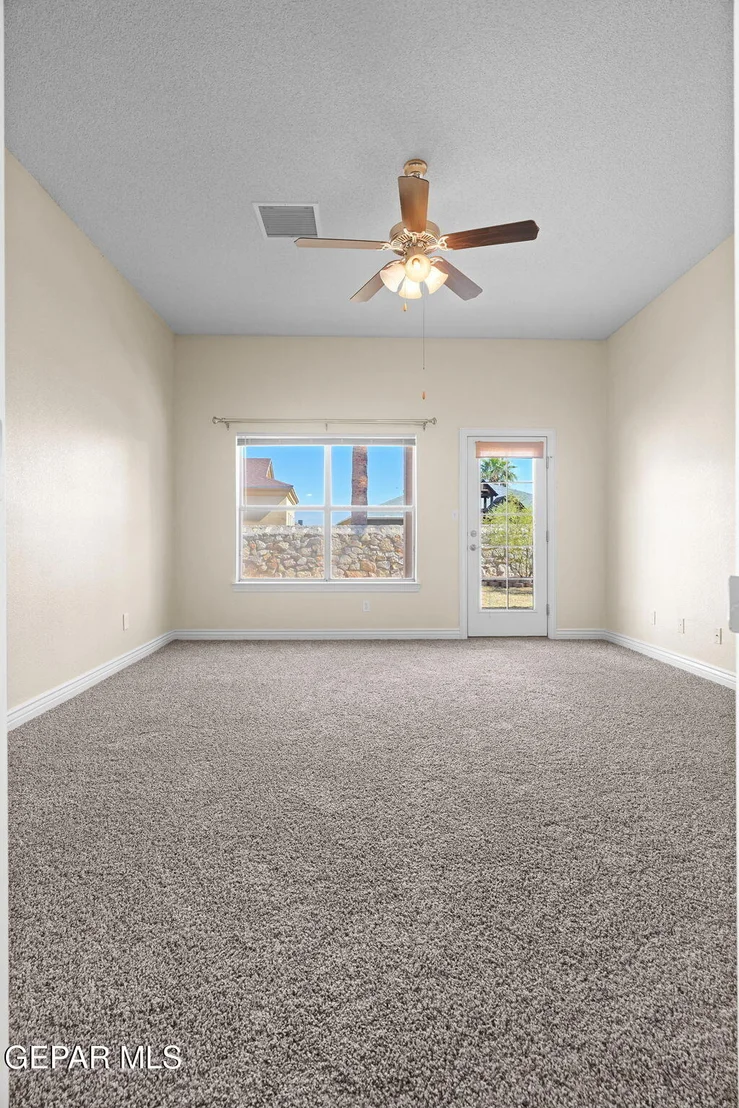 Photo of 5544 GUSTAVO MADRID Lane