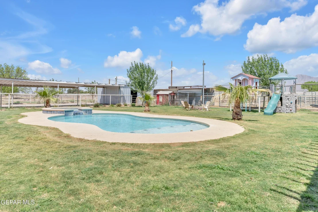 Photo of 7692 River View Drive