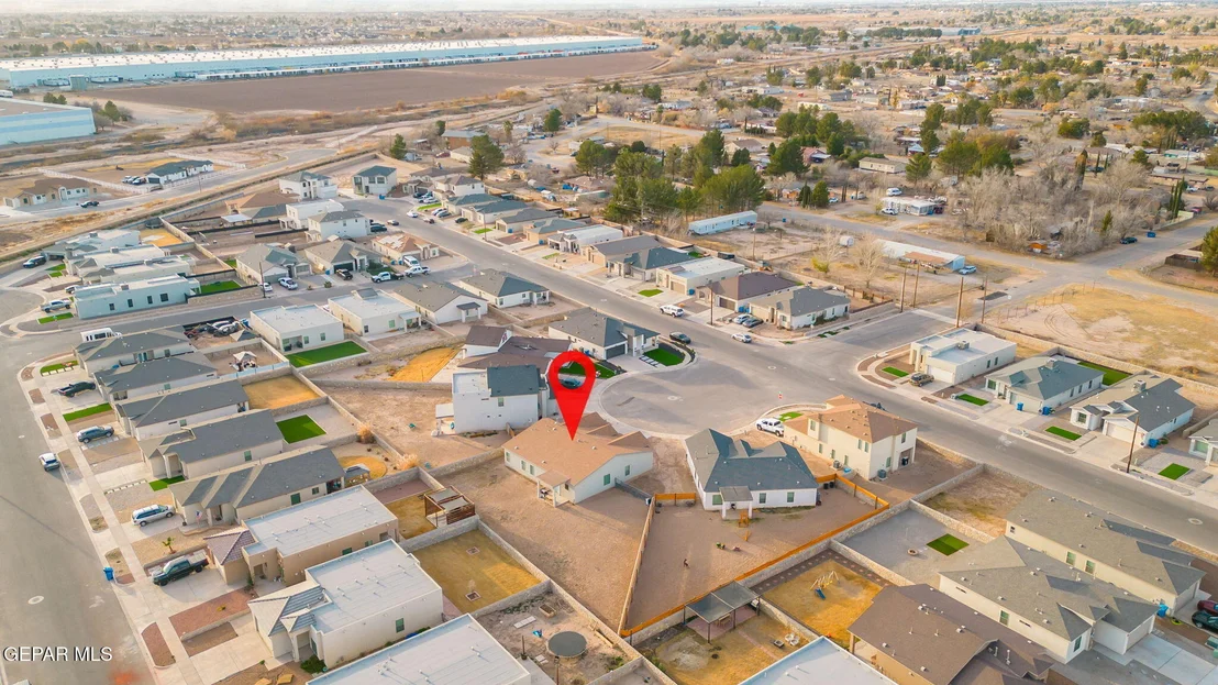 Photo of 356 PLATEAU Drive