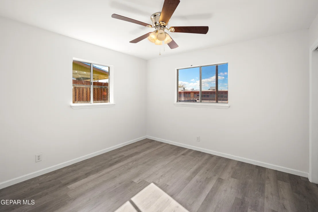 Photo of 412 INDIAN Place