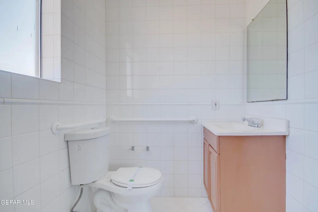 Photo of 8165 JOSEPHINE Circle