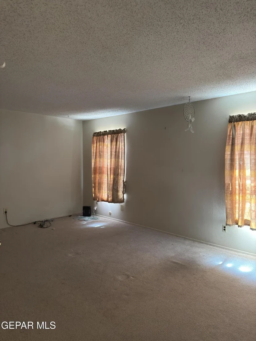 Photo of 3376 Guthrie Street