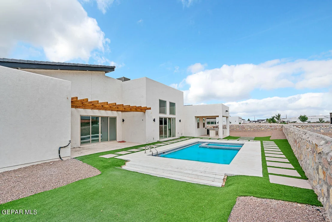 Photo of 6325 Camino Pinon Place