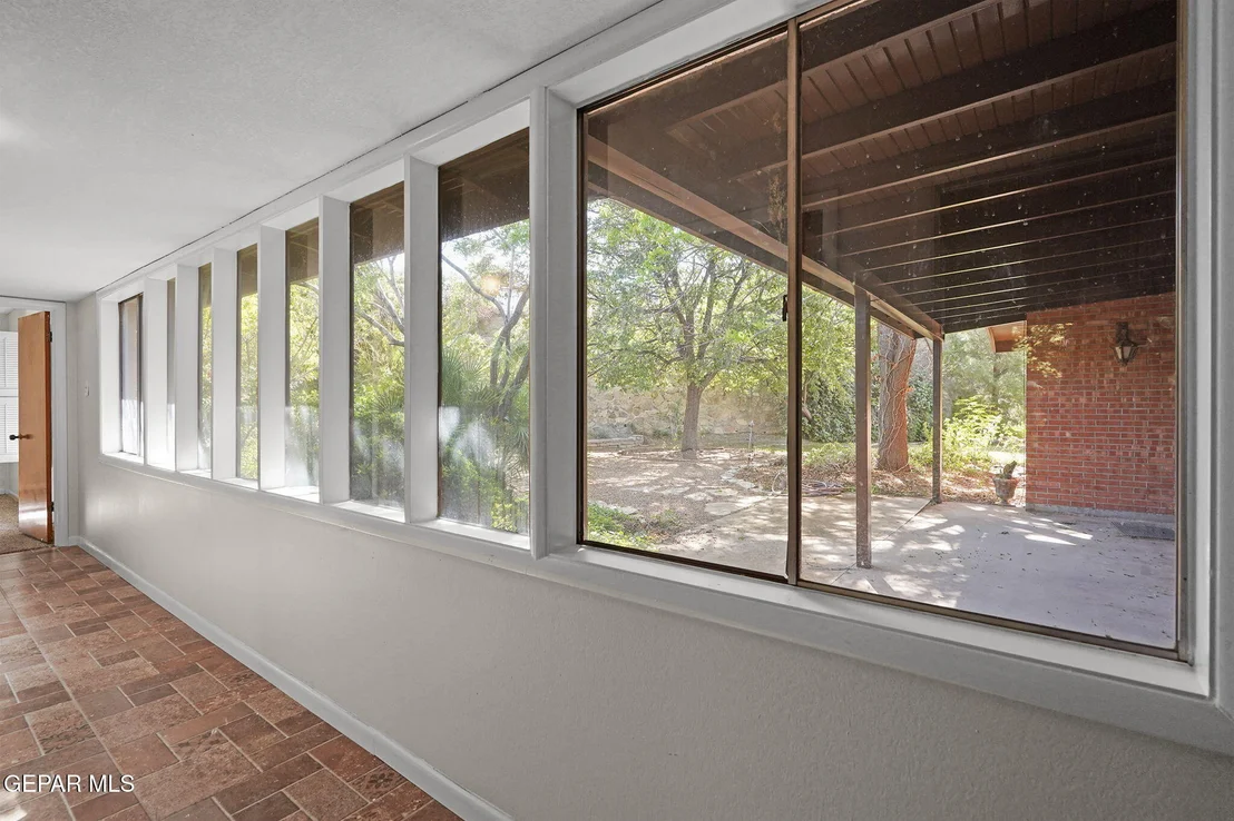 Photo of 416 POCANO Lane