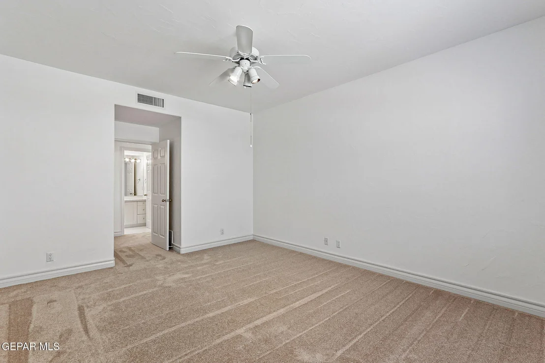 Photo of 5566 Buckley Drive