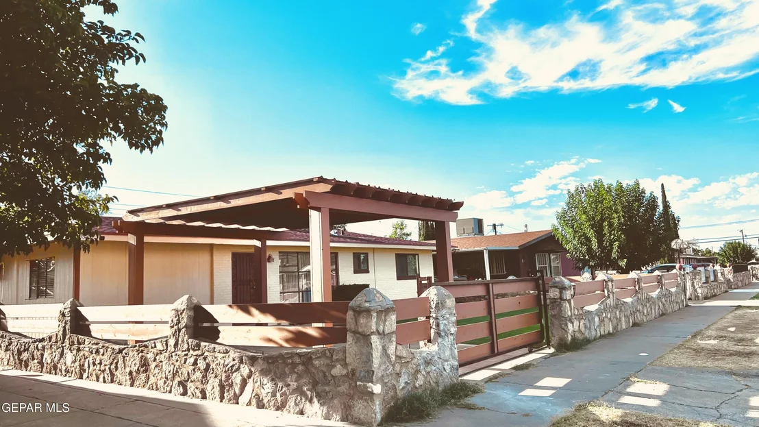Photo of 9132 MOUNT ETNA Drive