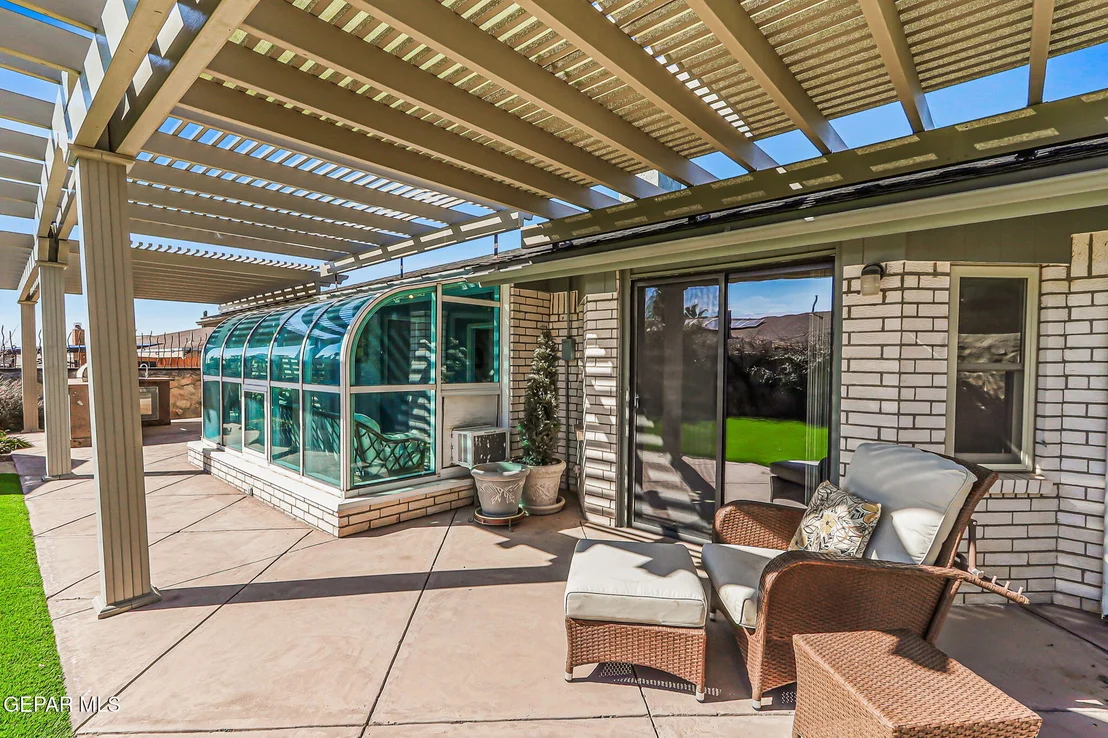 Photo of 824 AGUA CALIENTE Drive