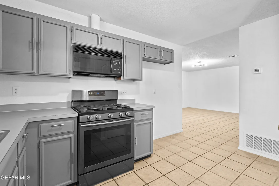 Photo of 11753 BELL TOWER Drive