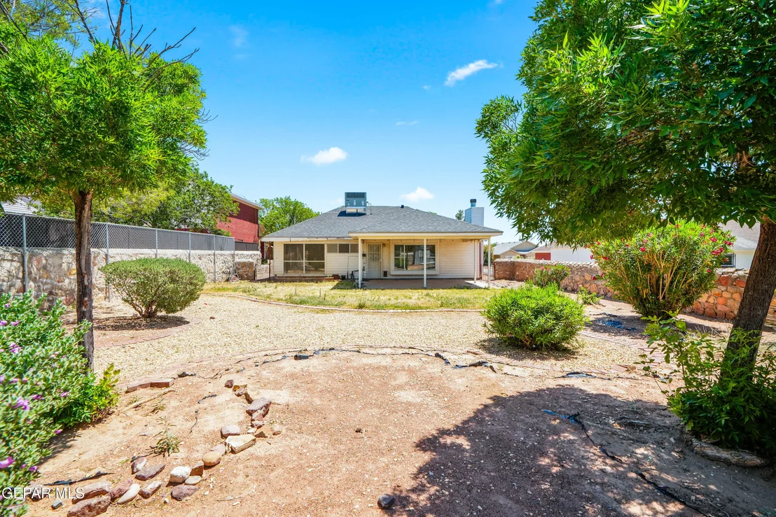 Photo of 7125 Luz De Espejo Drive