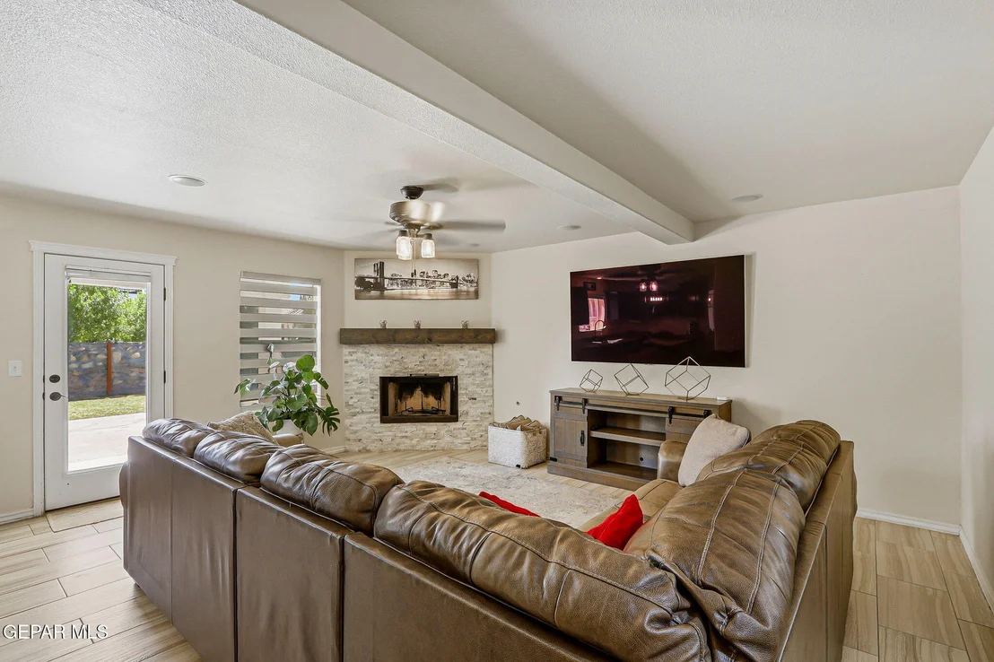 Photo of 600 Valley Plum Avenue