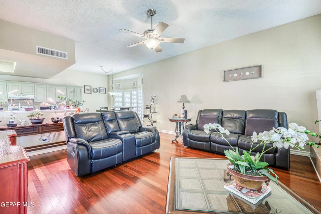 Photo of 7225 Rochester Drive