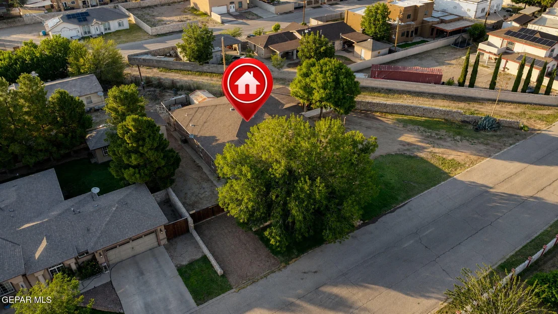 Photo of 411 BURKETT Drive