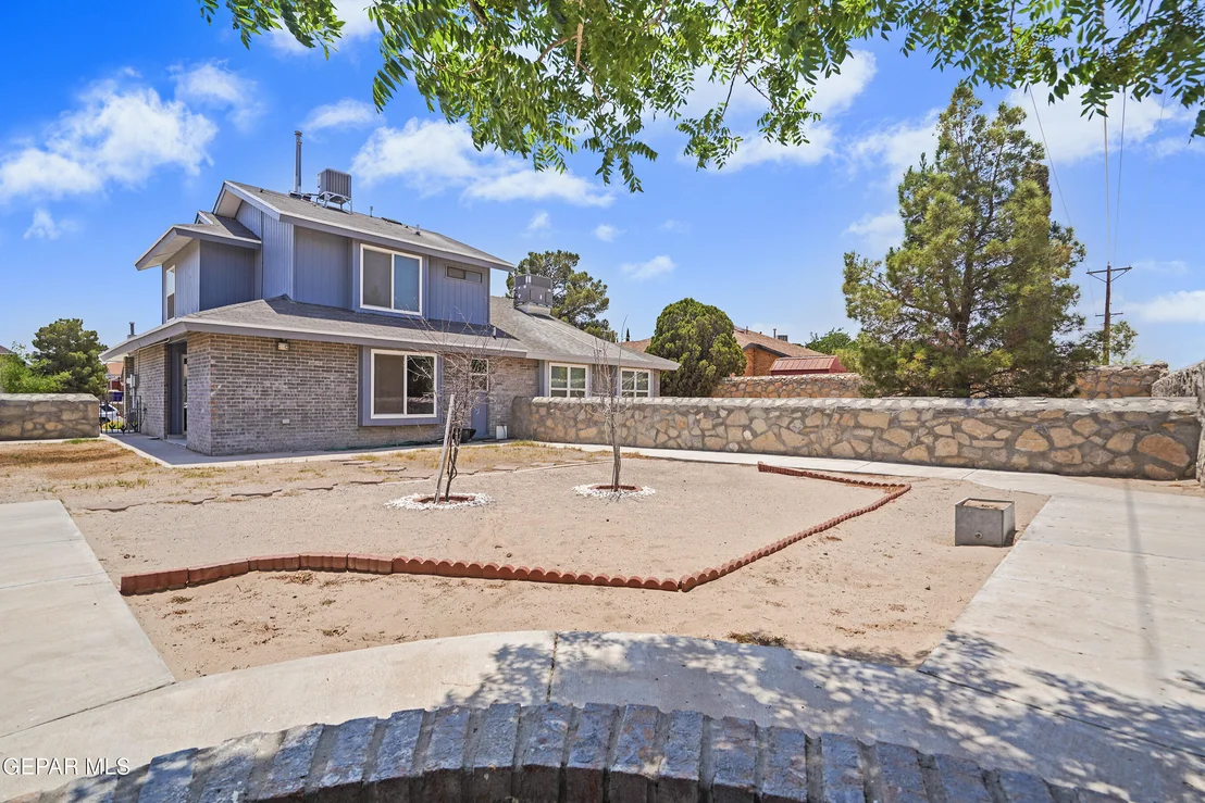 Photo of Unit A at 1557 Greg Powers Drive