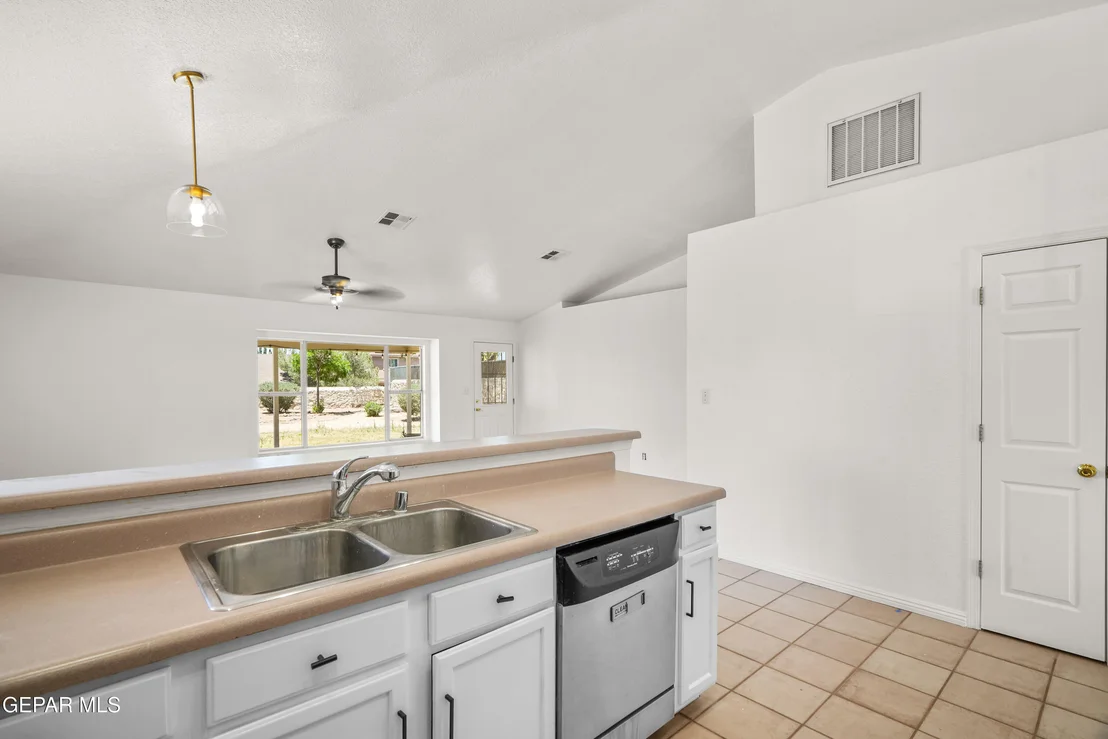 Photo of 7125 Luz De Espejo Drive