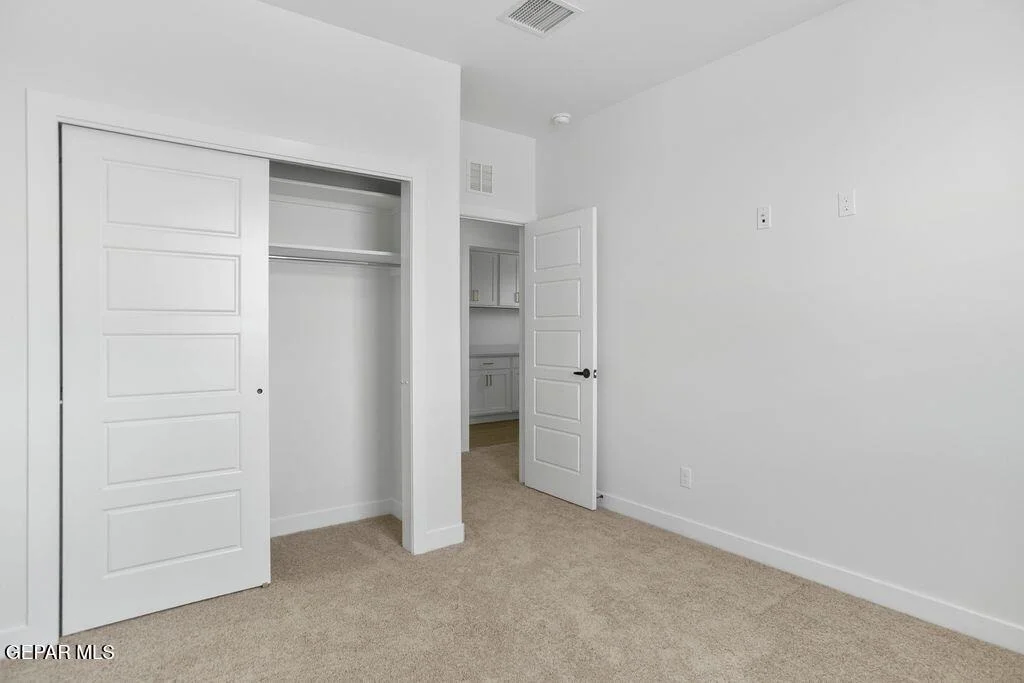 Photo of 3761 Scheme Place