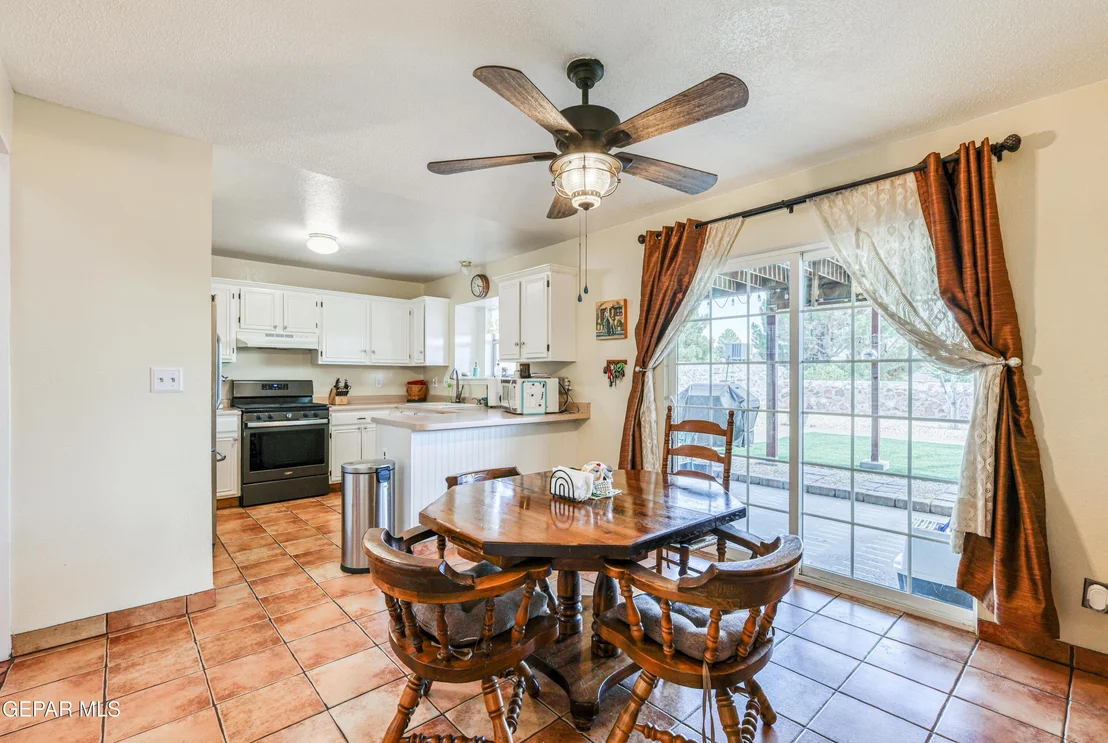 Photo of 7108 CANYON RUN Drive