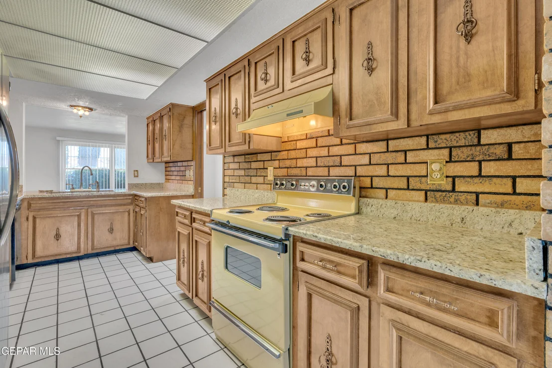 Photo of 6812 GRANERO Drive