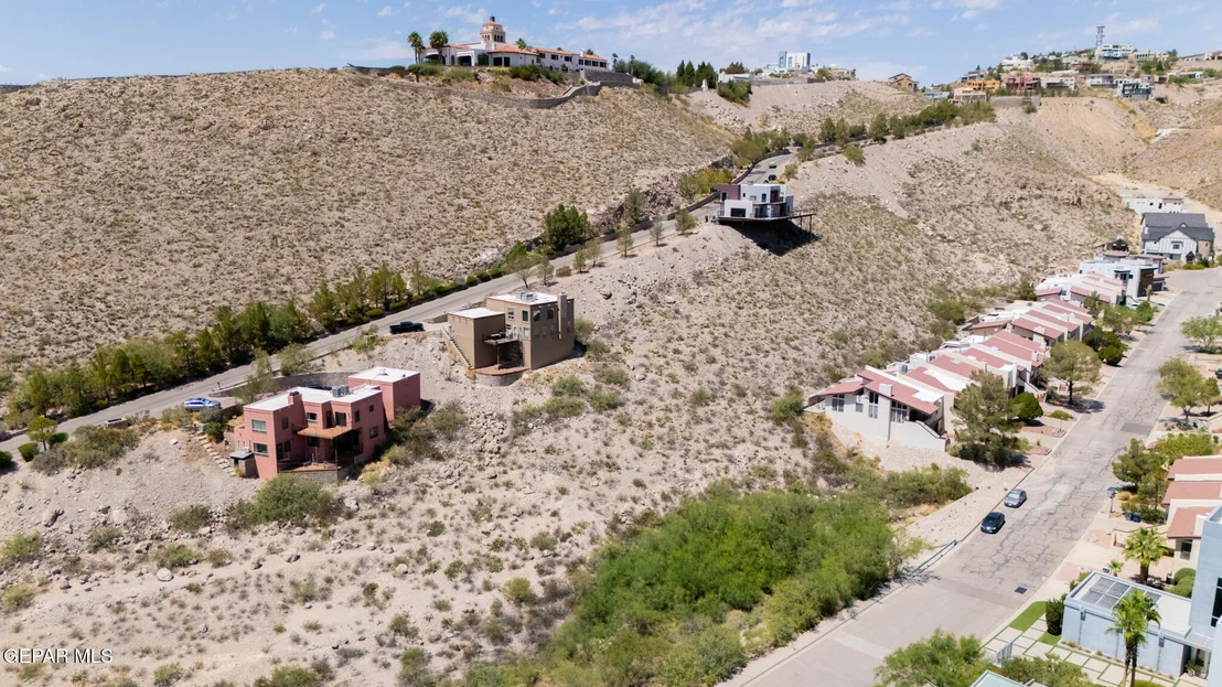 Photo of 8 SIERRA CREST Drive